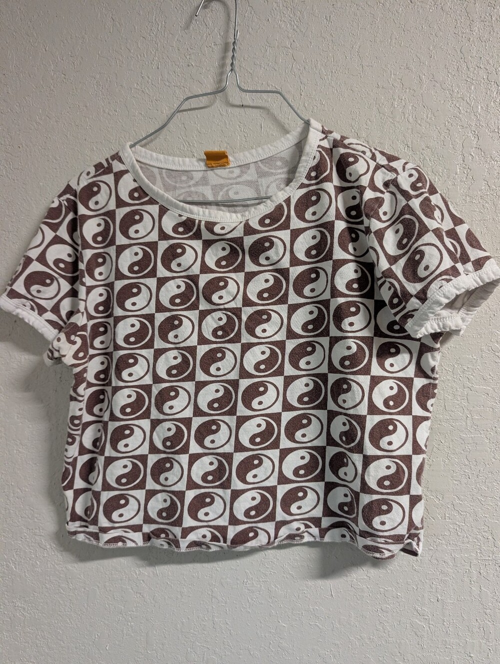 Yin Yang Graphic Crop Tee M Brown White Boxy Hippie Boho 90s Festival Peace Y2k